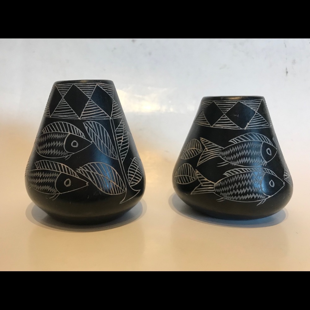 Pair Of Vintage Carved Black Stone Bud Vases Etched Fish & Leaf Pattern. 3-3.25”